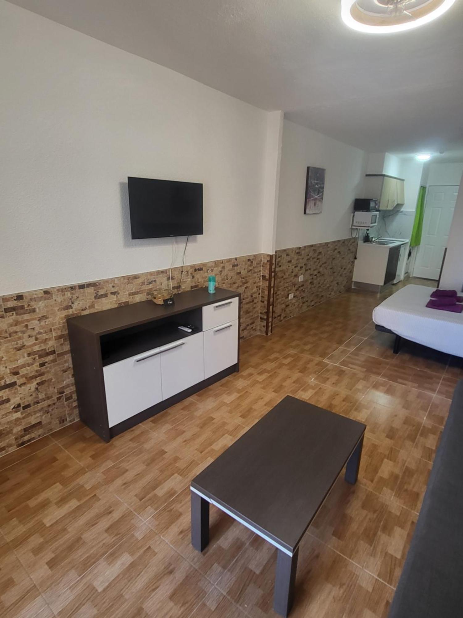 Tropic Apartments En Castle Harbour Los Cristianos  Exterior photo