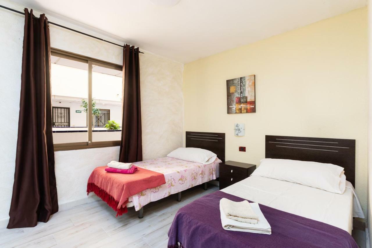 Tropic Apartments En Castle Harbour Los Cristianos  Exterior photo